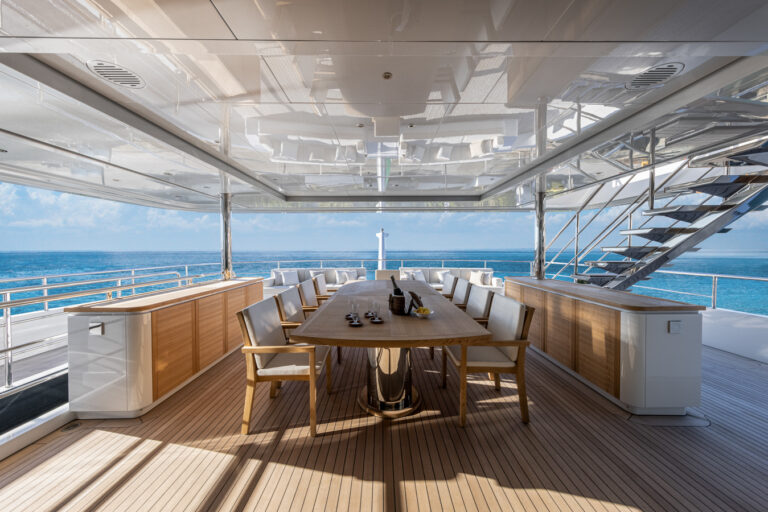 FRAMURA Exterior - Deck Aft