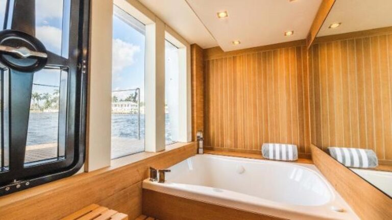Jacuzzi
