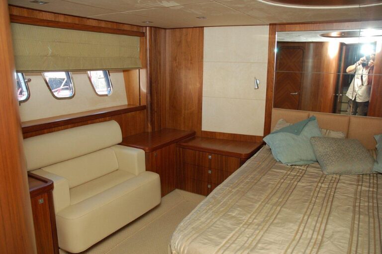 FUN TIME - Master Cabin