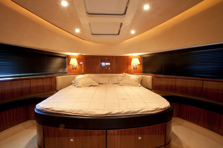 Failrline Squadron 78 XKE -  VIP Cabin