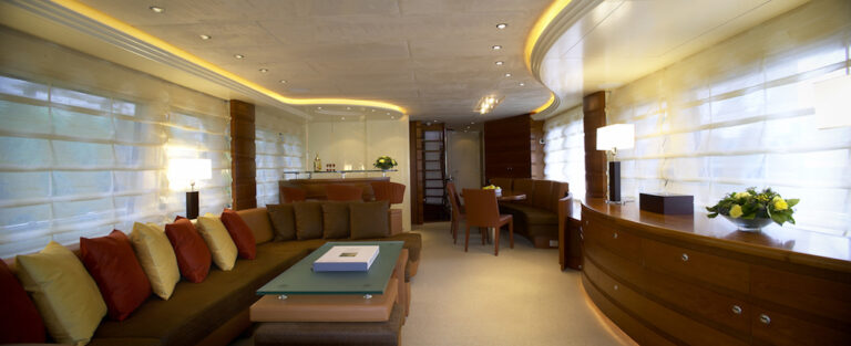 Far Niente superyacht - saloon