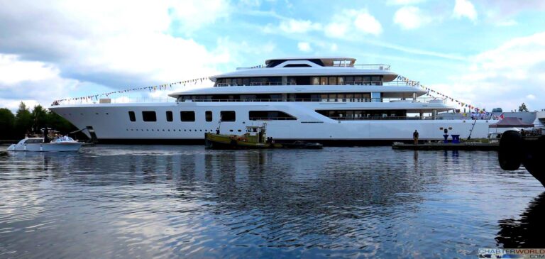 Feadship Superyacht AQUARIUS - image by Hanco Bol via Dutch Yachting 3