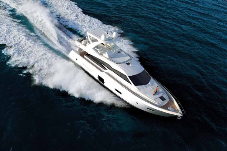 Ferretti 720 super yacht from above