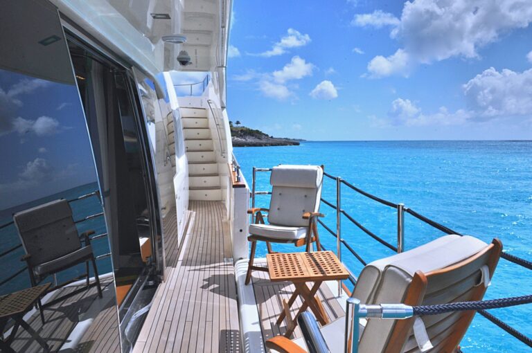 Ferretti AMORE MIO - Balcony from salon