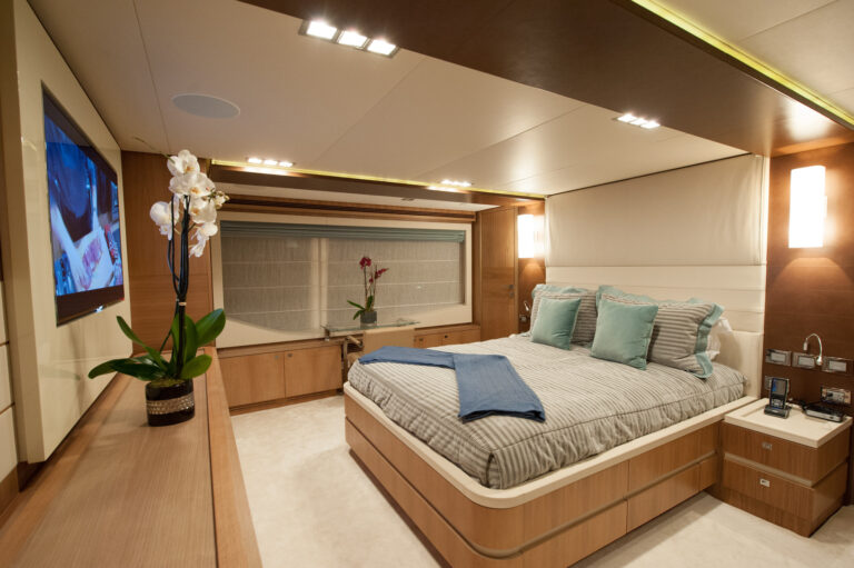 Ferretti AMORE MIO - Master view