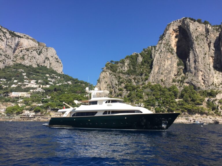 Ferretti Motor Yacht IMAGINE - Main