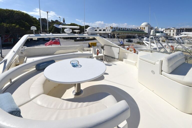 Ferretti Yacht MARY - 006