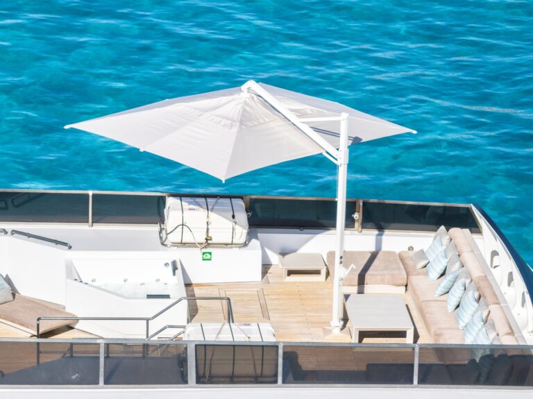 Flybridge