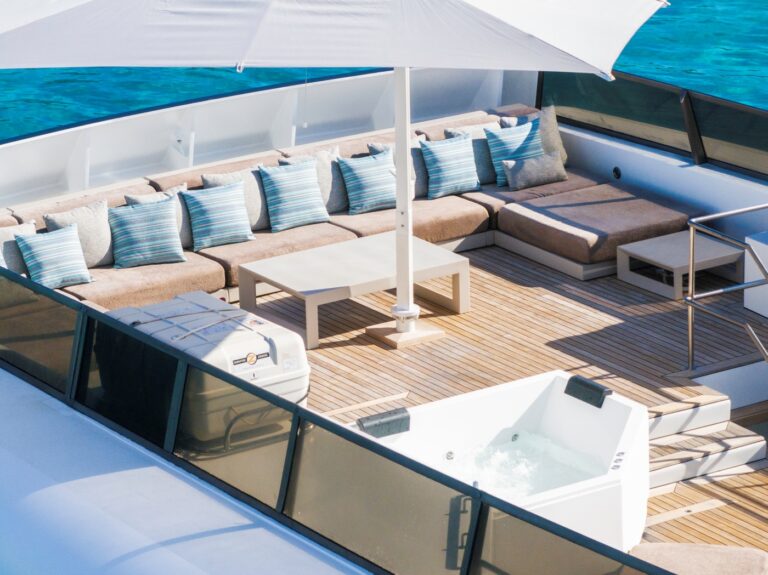 Flybridge