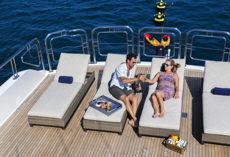 Flybridge Sundeck
