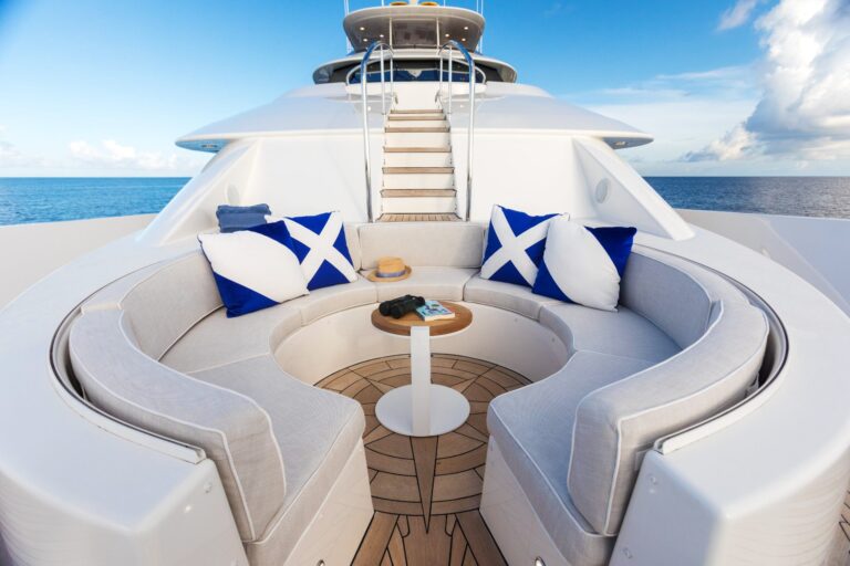 Foredeck Seating