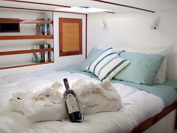 Frangines - Guest Stateroom