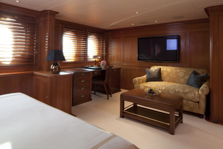 GALAXIA - Master Cabin Salon