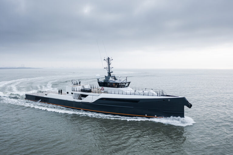 GENE CHASER Yacht Support On Sea Trials At Damen Yachting - Running