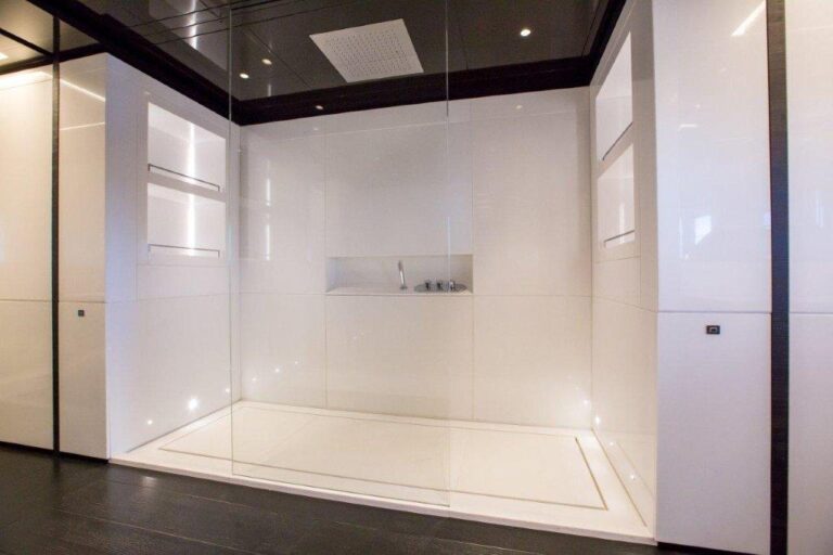 GENESI - bathroom