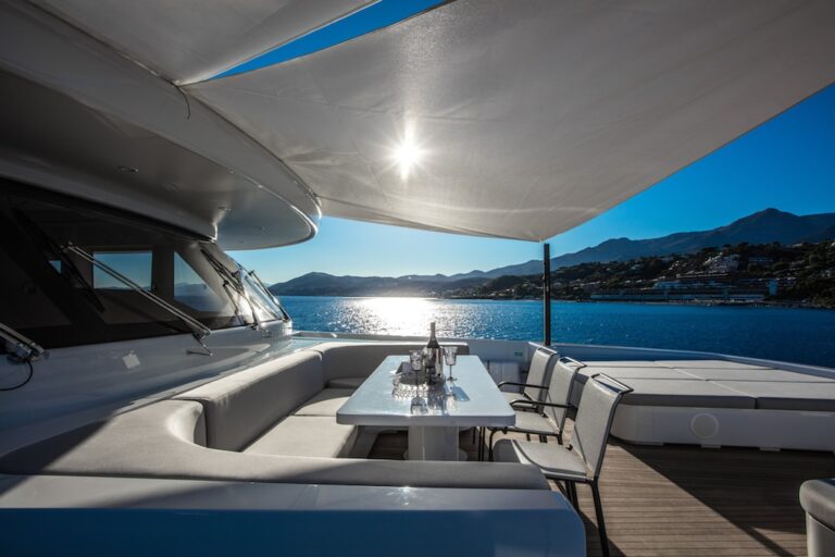 GIPSY - outdoor dining