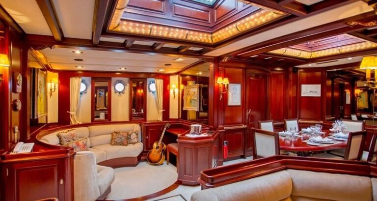 GLORIA Sailing yacht - Salon
