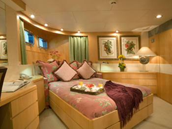 GOLDEN RULE - VIP Stateroom