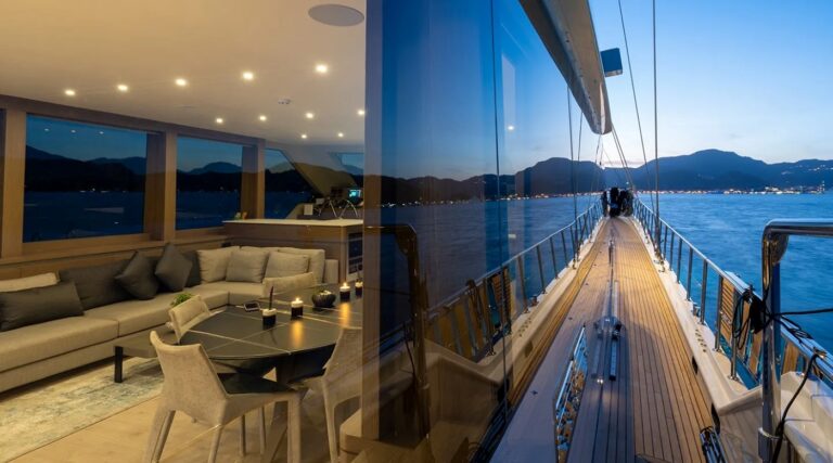 Sidedeck
