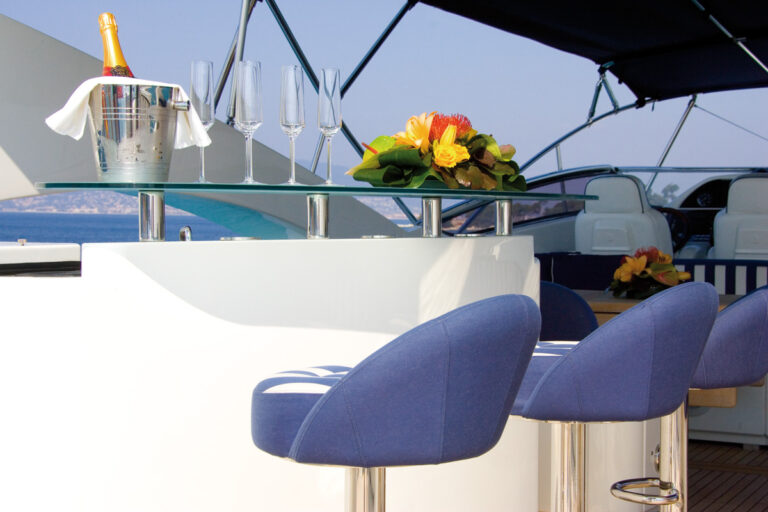 GOSSIP - Sundeck Bar