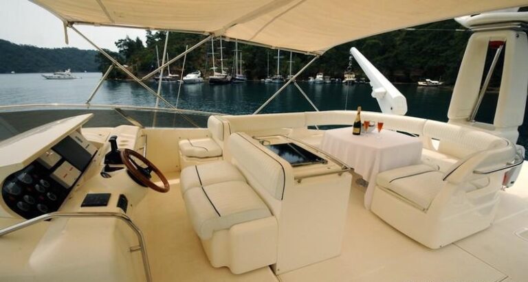 GRACE - Flybridge
