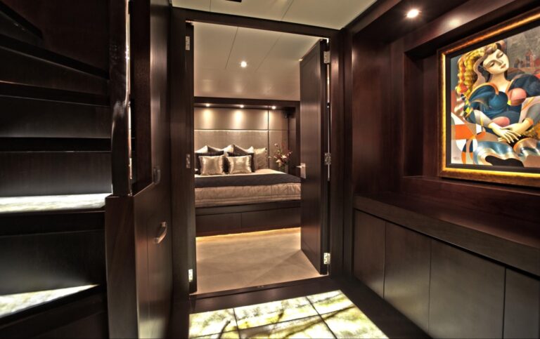 GRANDE - Cabin foyer