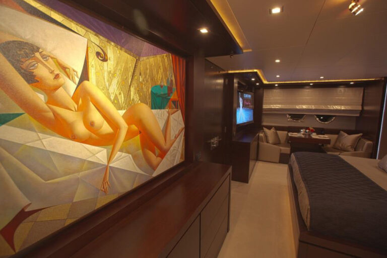GRANDE - Master cabin art