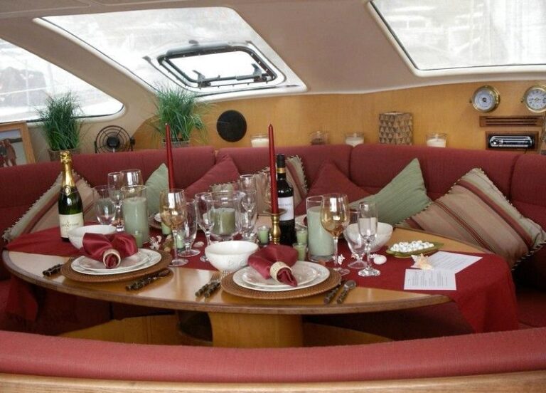 GREEN FLASH - Dining