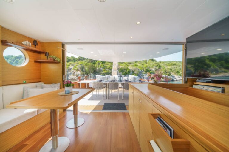 Interior Relaxation Area With Dining