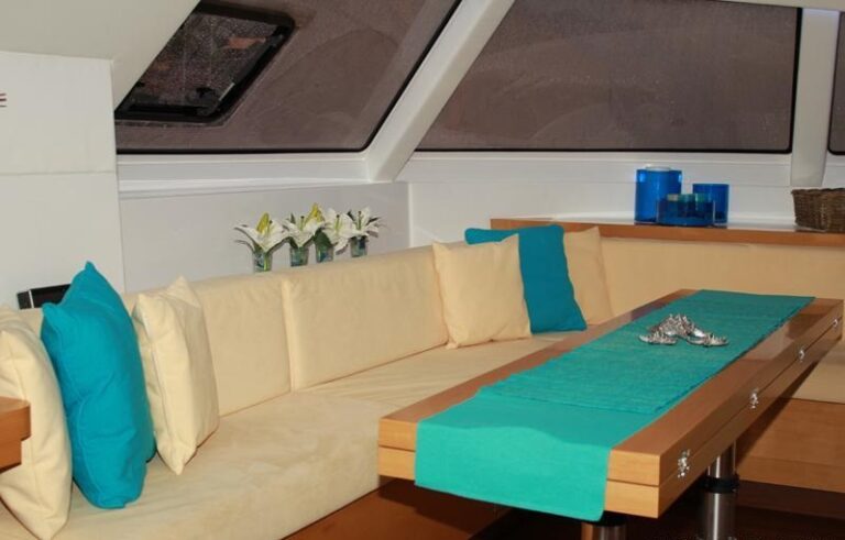 GREENBOAT I - Salon dining