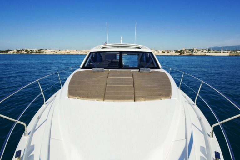 GREY GOOSE OF ANTIBES -  Foredeck