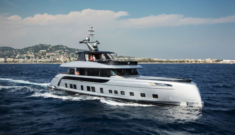 GTT 115 Motor Yacht By Dynamiq Yachts