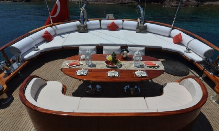 Aft Seating