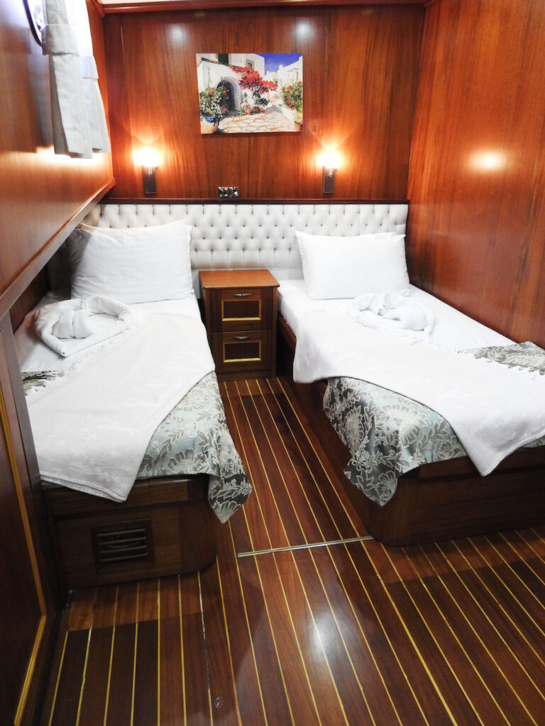 Twin Cabin