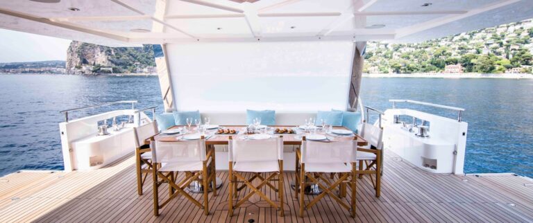 Al Fresco Dining