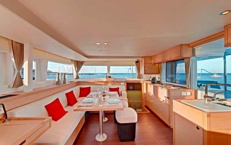 GYPSY PRINCESS - Dining
