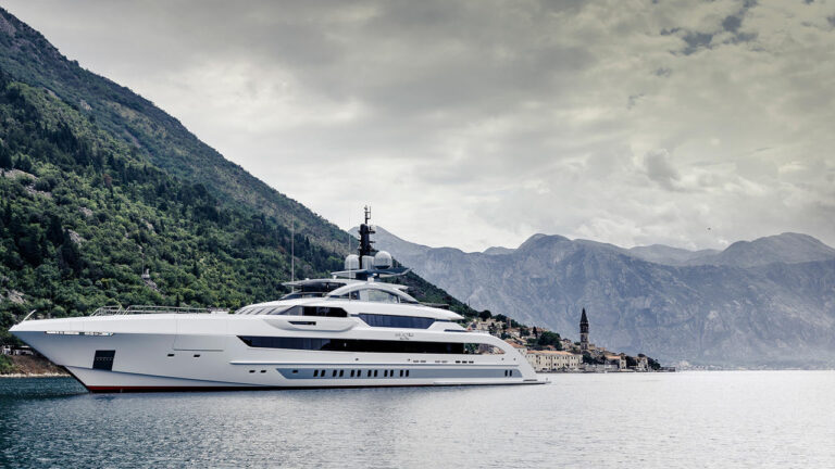 Galactica Super Nova Heesen Yachts