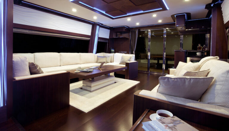 Galeon 780 Queen Ekatierina yacht Main deck leisure area 001