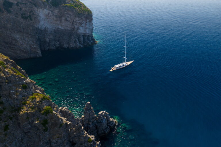Genevieve © YachtShot
