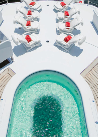 Glass bottom Spapool Motor Yacht Triumphant Lady