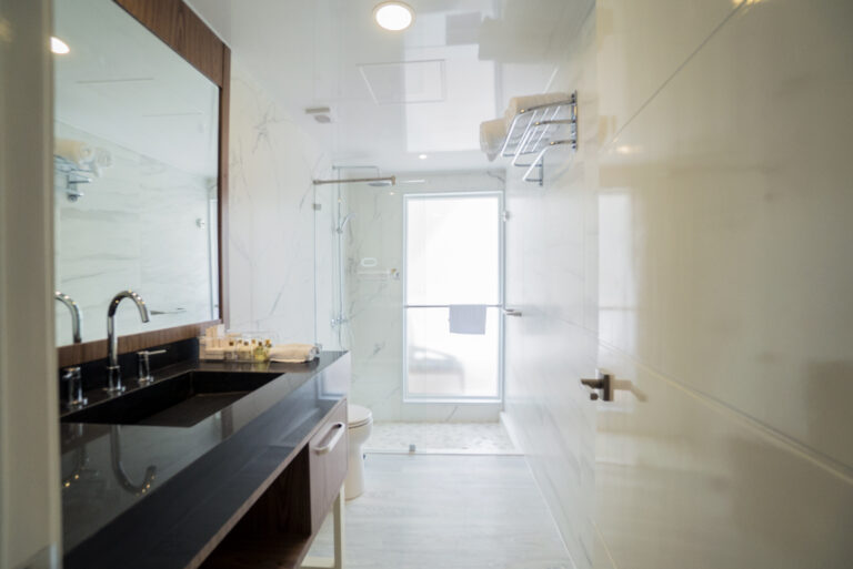 Golden Suite Restroom