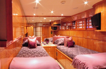 Golden Times Twin Cabin
