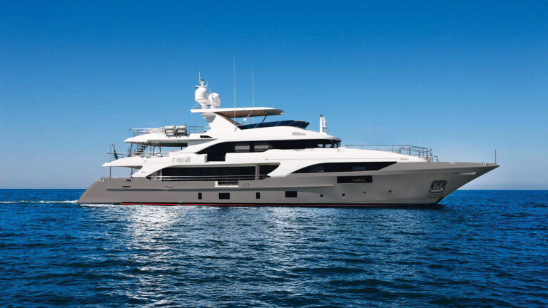 Grey Hull - Benetti Classic Supreme 132