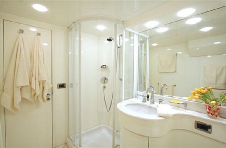 Guest Cabin