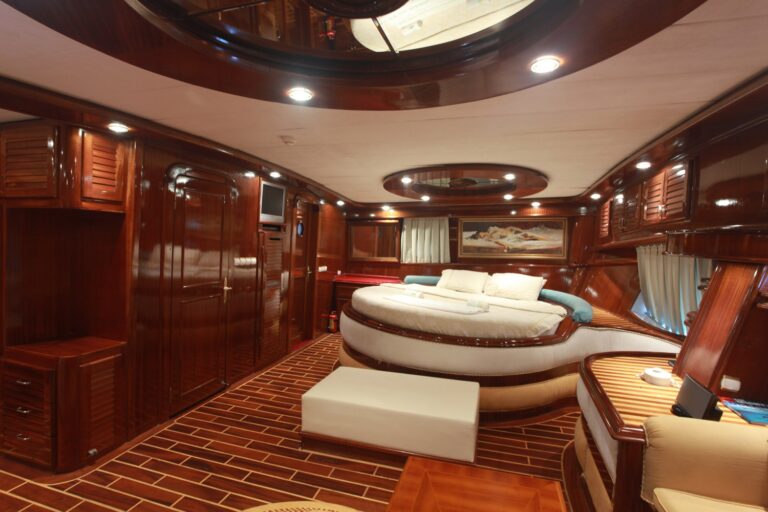 Guest Cabin