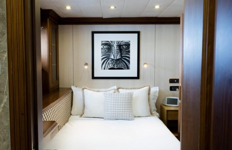 Guest Suite 12