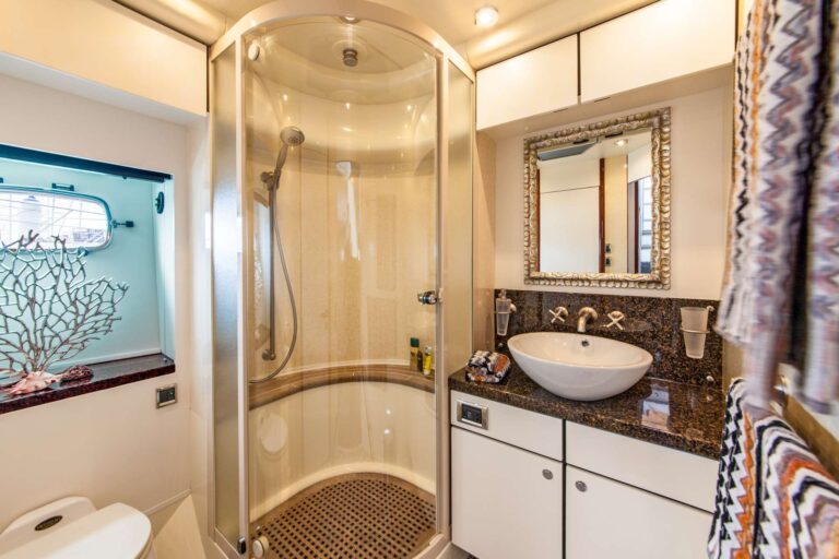 Guest Ensuite Shower