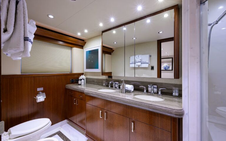 Guest Suite Bath
