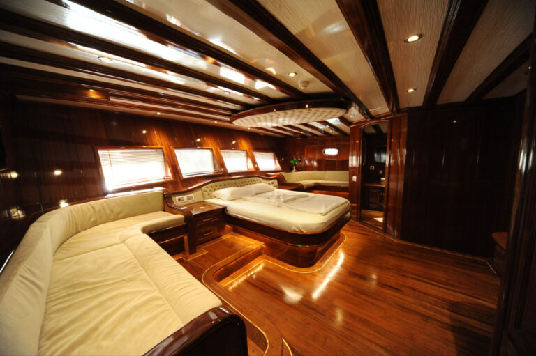 Gulet DEAR LILA - Master Cabin