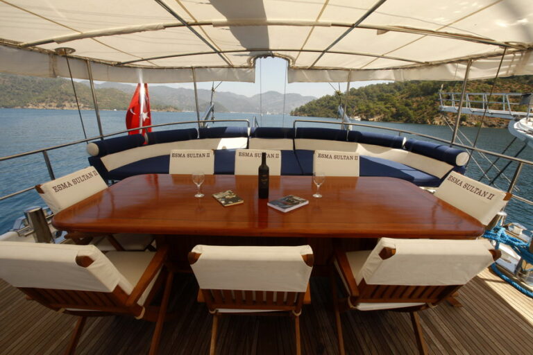 Gulet Esma Sultan II -  Aft Deck Al Fresco Dining